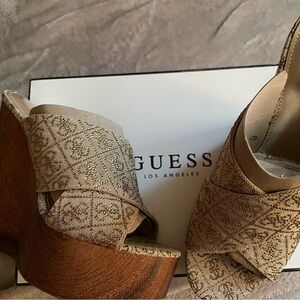 GUESS STYLE